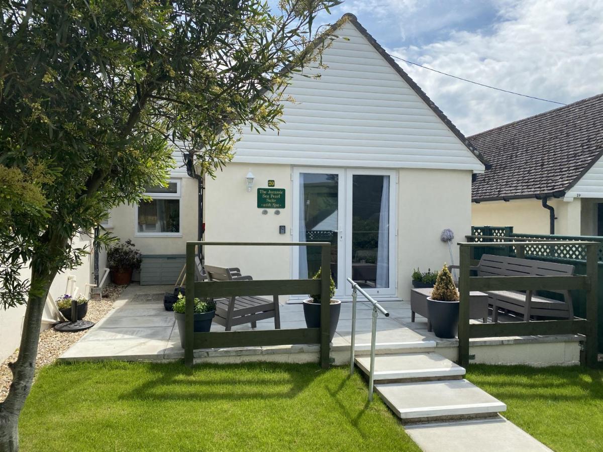 Golden Acre Jurassic Coastal Lodges ,Eype Брайдпорт Екстериор снимка